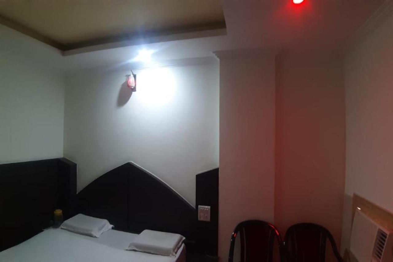 Oyo 81211 Hotel Janta Katra (Jammu and Kashmir) Esterno foto