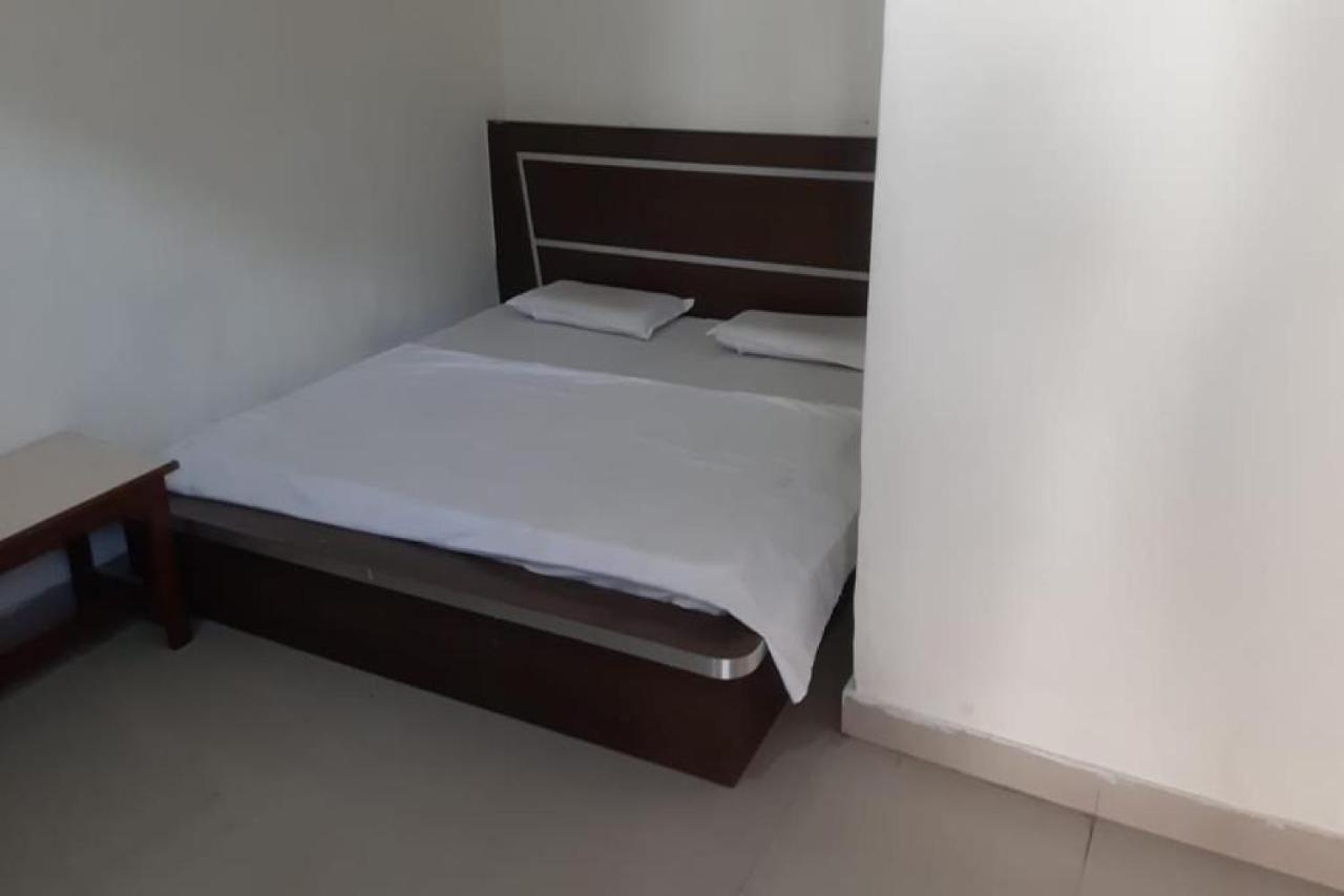 Oyo 81211 Hotel Janta Katra (Jammu and Kashmir) Esterno foto