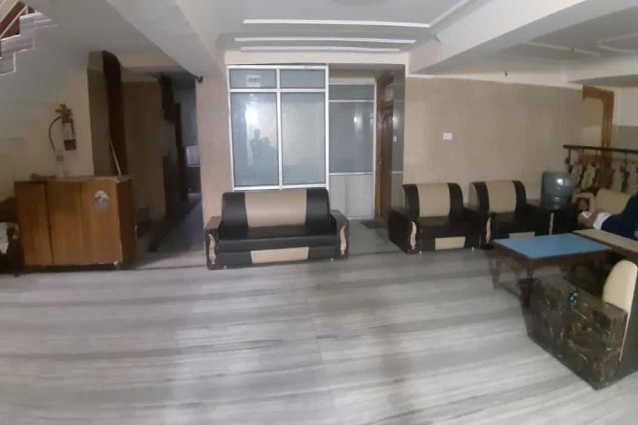 Oyo 81211 Hotel Janta Katra (Jammu and Kashmir) Esterno foto